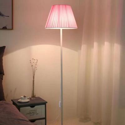 Nordische Minimalistische Stehleuchte