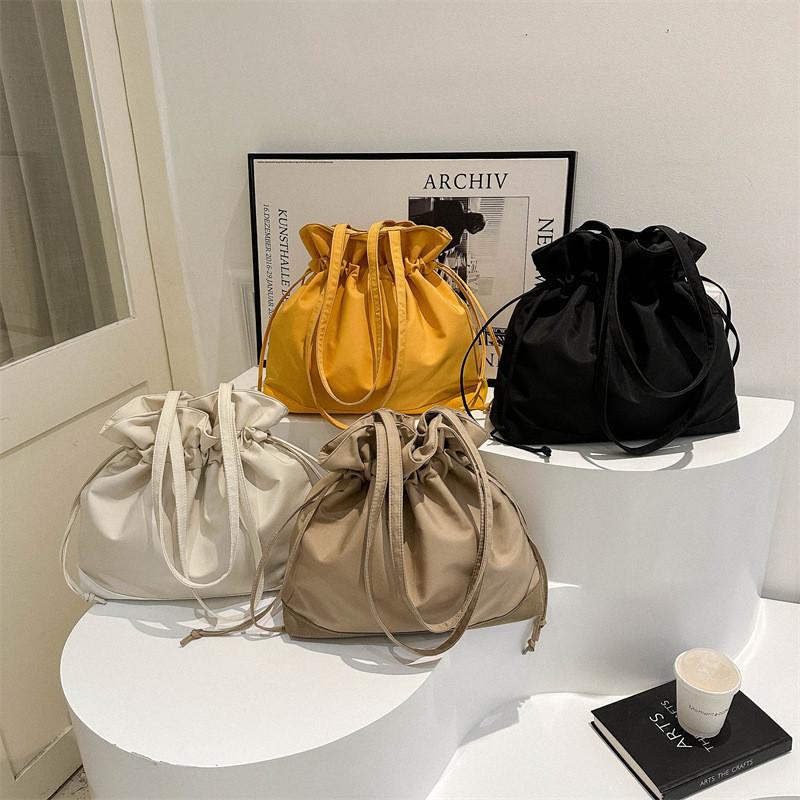 Trendy Street Style Bucket Bag For Women Winter Large Capacity White Shoulder Bag