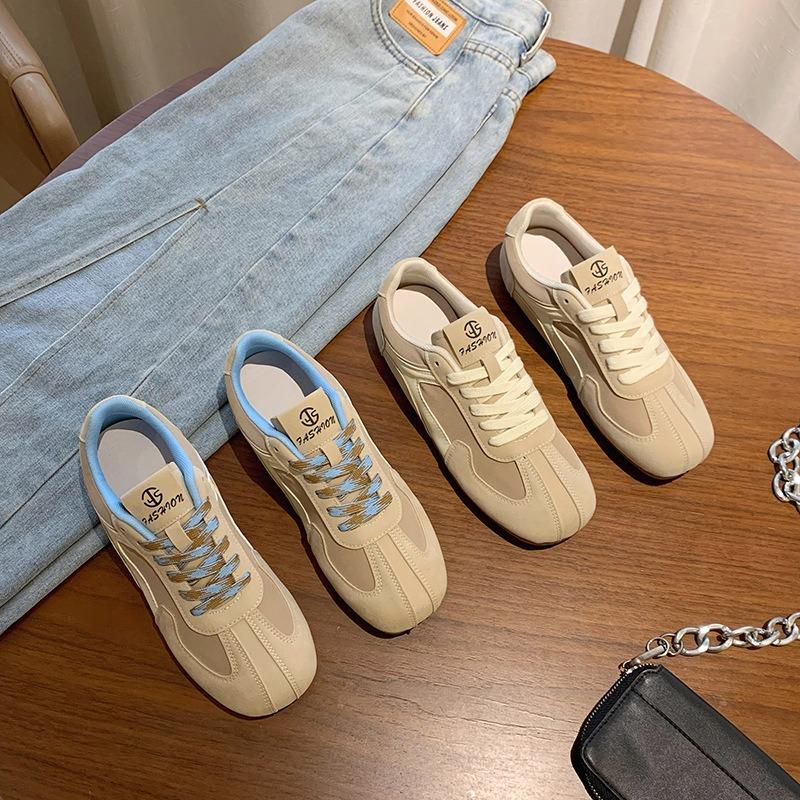 Fashionable contrasting shoelaces round square head casual style women's college style sports board shoes