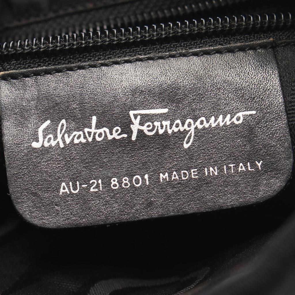 Used Salvatore Ferragamo Vara Shoulder Bag 21 8801 canvas Black Used Women