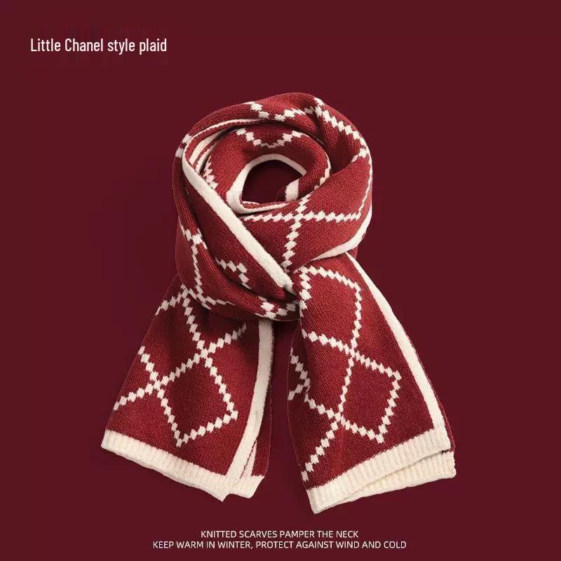 Women's Red Woolen Snood: Versatile Winter Warmth with Japanese Plaid.