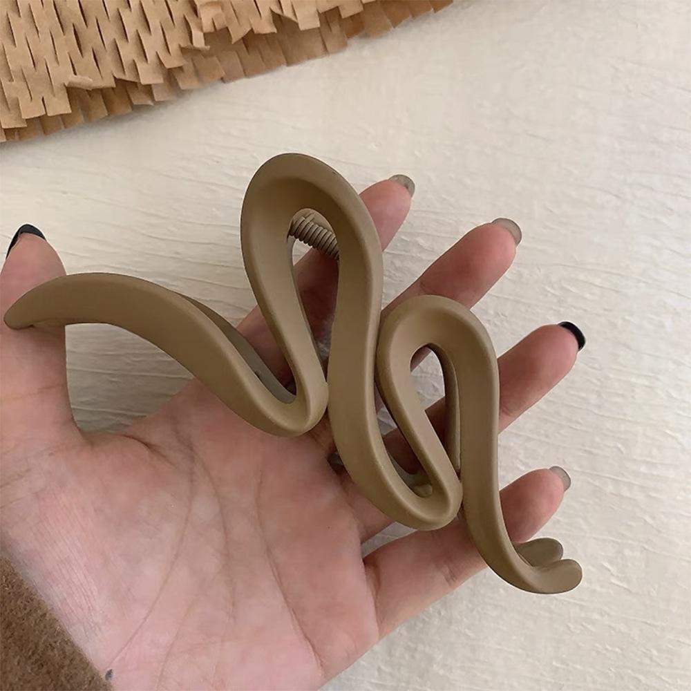 1Pc Large Matte Wave Hair Clips for Women | Vintage Y2K Style, Solid Color Shark Clips, Elegant Acrylic, Easy to Bundle and Style Additions