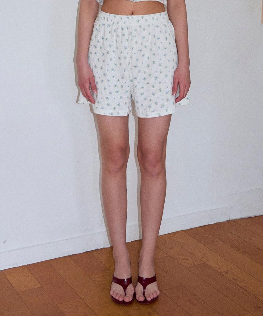 Loginaenloji Waffle Blooming Shorts White