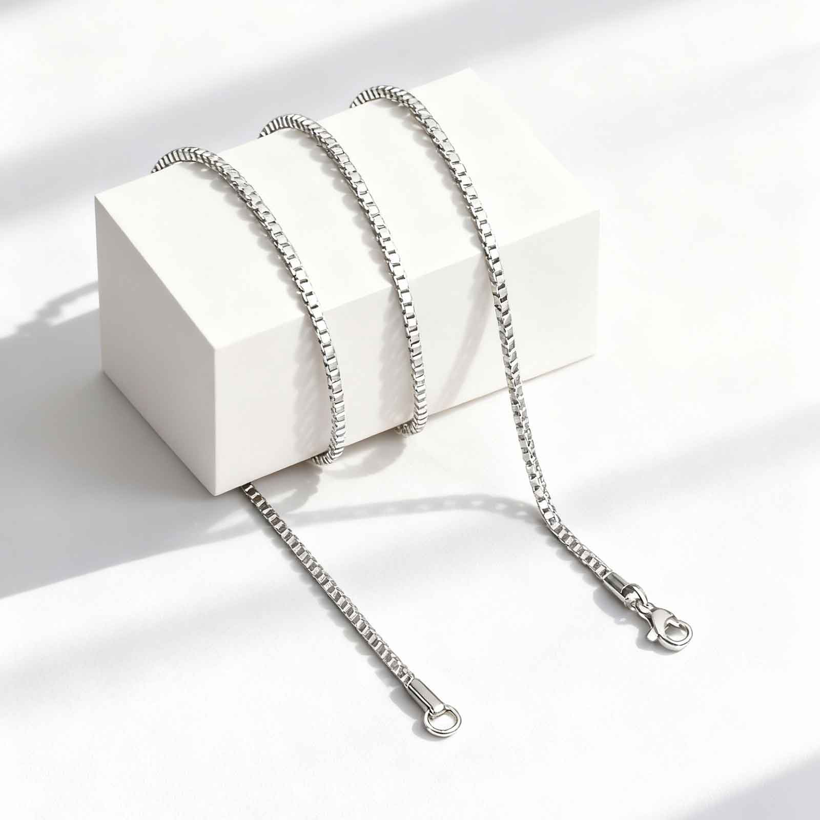 

Box Chain Necklace for Women Men, 1mm/2mm/3mm Italian Chains, Dainty Stack Necklace Waterproof Jewelry Available in 14-26 Inch Width 1mm&14 Inches