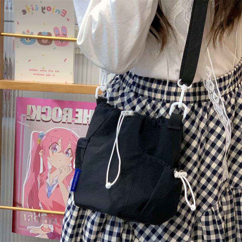 Neue String-Nylon-Reißverschluss-Einfarbige Umhängetaschen Vielseitige Pendler-Crossbody-Taschen 2026 Hochwertige Ccise-Taschen für Damen