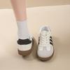 Retro Deutsche Trainingsschuhe Damen 2025 Sommer neue flachbodige vielseitige kleine weiße Schuhe atmungsaktive sportliche Freizeitschuhe weiche Basisplattenschuhe