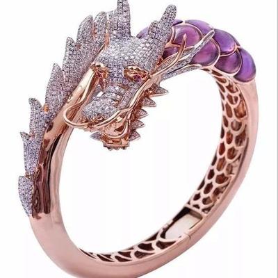 Ring aus rosegoldplattierter Legierung mit Diamanten: Zweifarbiger Damenring im europäischen und amerikanischen Stil