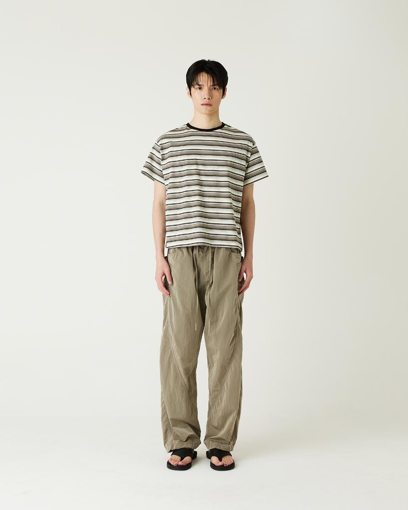 Diaendeukweseucheon Puckering Nylon Pants / Beige
