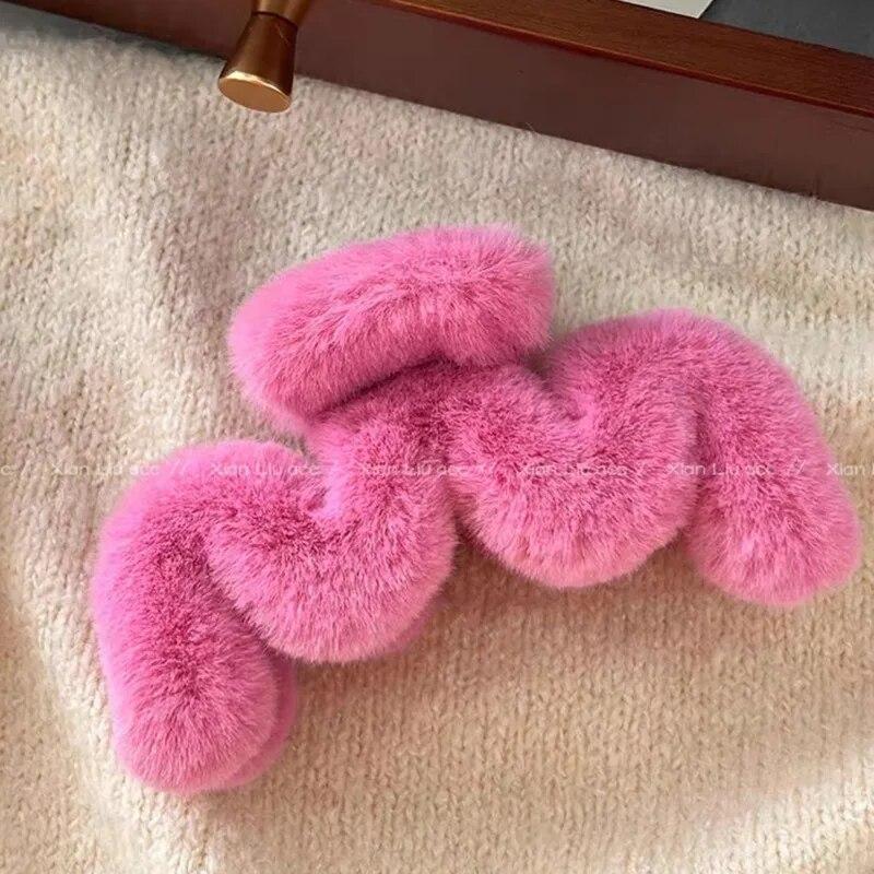 

Мягкие плюшевые когти в стиле ретро, ​​14 см, элегантная заколка для волос, зажим, большие заколки в виде акулы, заколки для волос для женщин, аксессуары для волос, модные головные уборы