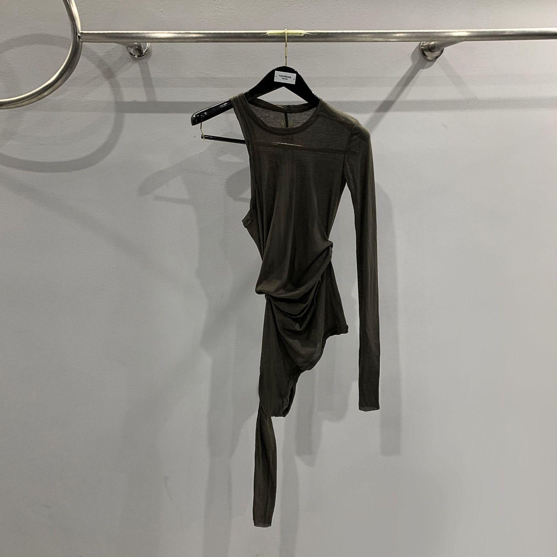 

SUBHUMAN Женский двухслойный тонкий трикотажный топ с длинными рукавами | Yi Mengling Edition Small серый