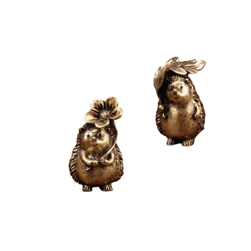 2 Stück/Set Sammlerfigur Messing-Igel-Statue Verziert Mit Schönen Blättern Und Blumen