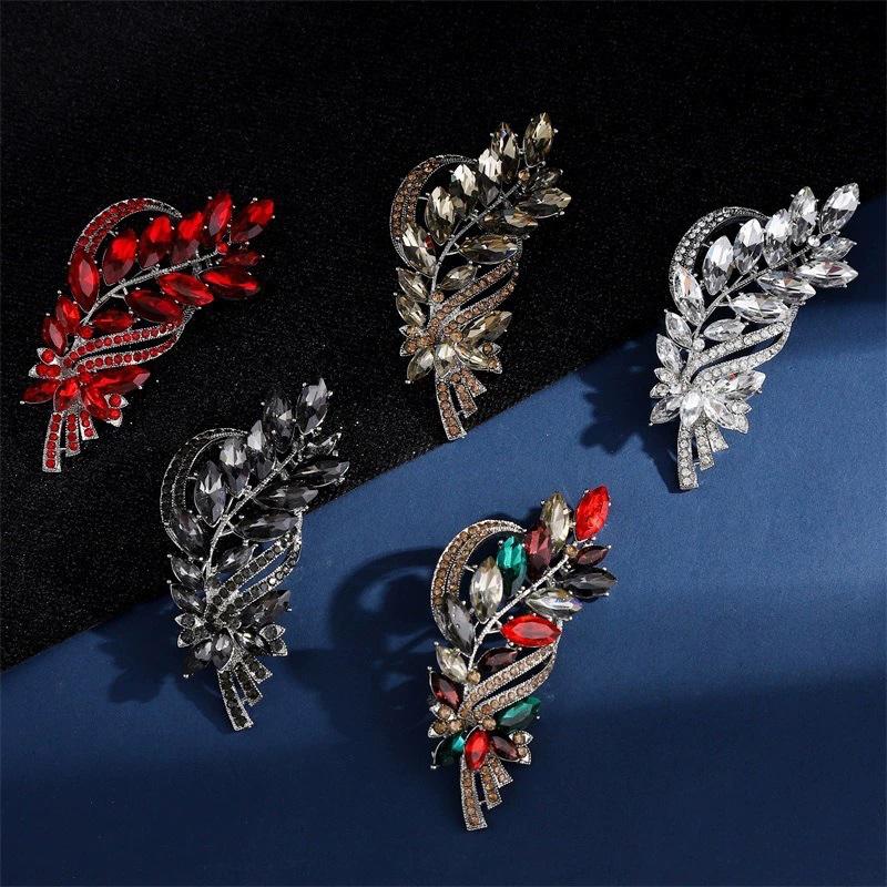 Brosche Damen Hochwertiger Kristallschmuck Retro-Atmosphäre Anzug Corsage Mantelbrosche Geburtstagsgeschenk