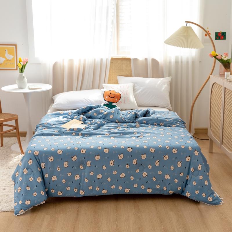 Cartoon Space Bear Rocket Pattern Summer Quilt Skin-friendly Comfortable Air Conditioning Quilted Quilt for Kids Boys Girls