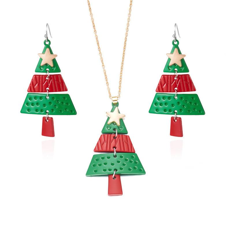 Christmas Tree Pendant Necklace With Zinc Alloy And Lockchain For Holiday Festive Wear