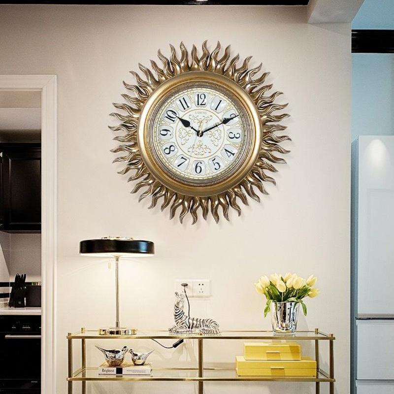 European Retro Mute Sweeping Quartz Clock Anti Fog Glass Metal Pointer Gold Round Clock Decorative Wall Clock Silent Wall Clock Fashion Living Room Bedroom Entrance Wall Clock European Retro Mute Sweeping Quartz Clock Anti Fog Glass Metal Pointer Gold Round Clock Decorative Wall Clock Silent Wall Clock Fashion Living Room Bedroom Entrance Wall Clock