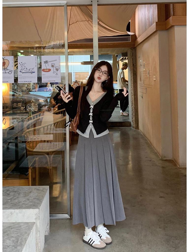 Reiner Süßer Mädchenstil: Zweiteiliges Langarm-T-Shirt & Halbkörperrock-Set für Damen