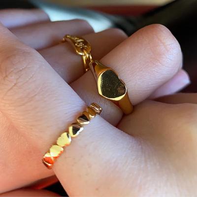 Modische Herzringe für Damen Goldfarbe Herz Verlobungs-Ehering Luxus Hochzeitsästhetik Modeschmuck Geschenk