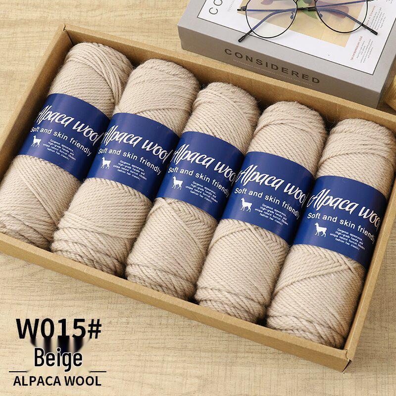 Soft Alpaca Yarn: Comfortable, ideal for hand-knitting scarves and other medium-thick projects.