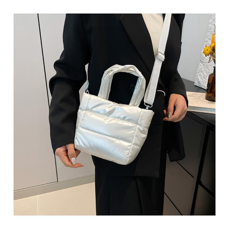 Simple Quilted Crossbody Shoulder Bag for Women, Lightweight Cotton Handbag, Casual Stitched Bucket Bag for Daily Wear CLE