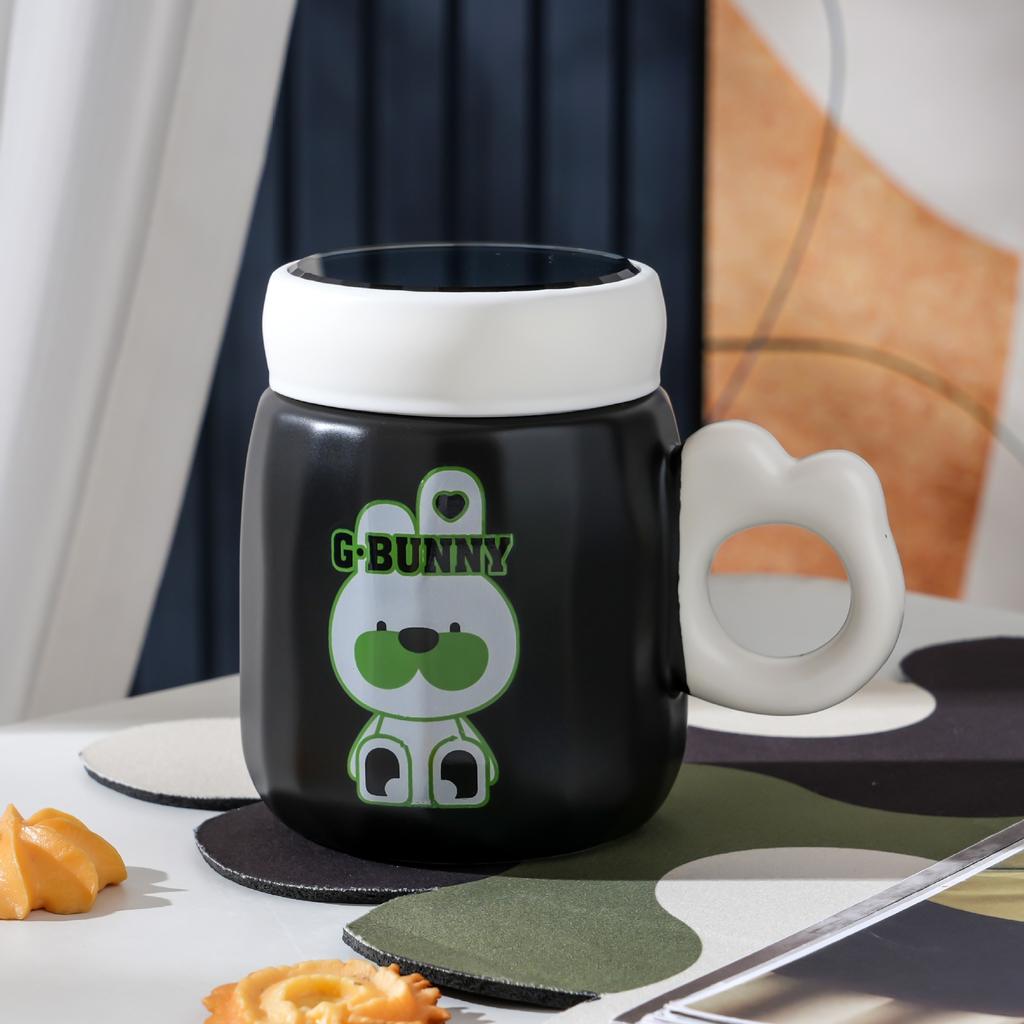 New Cartoon Coffee Cup Portable Ceramic Cup for Girls with High Value Cups for Home, Souvenirs with Lid Spoon Water Cup