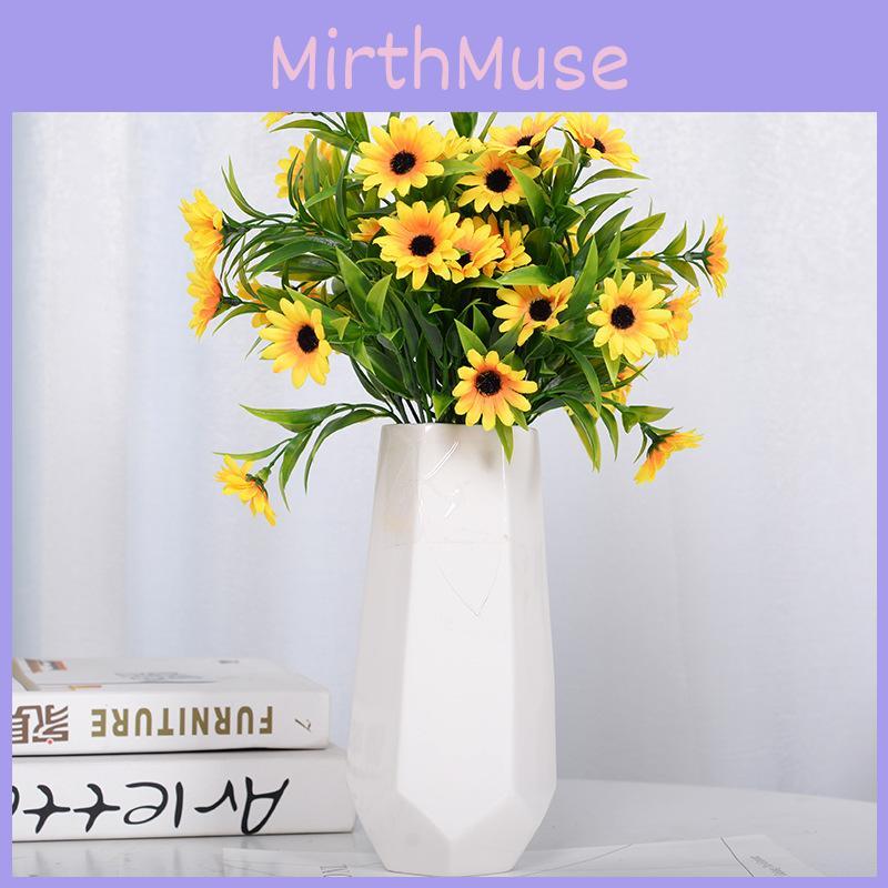Artificial Small Daisy Flower Arrangement With Handcrafted Technique For Event And Home Use