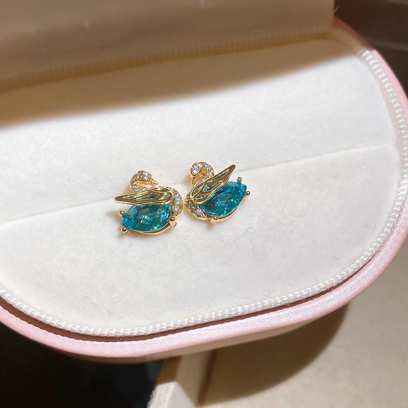 Korean female lead~ Silver needle shining zircon swan stud earrings exquisite high-end temperament earrings light luxury beautiful earrings