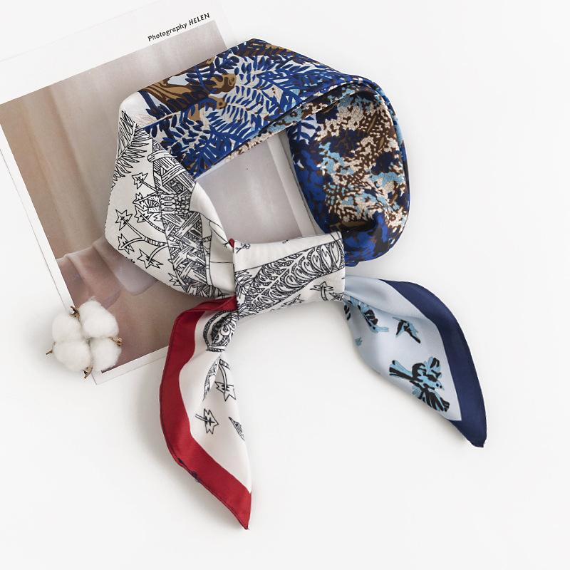 

Шарф с принтом в классическом стиле 90*90 см 90*90CM