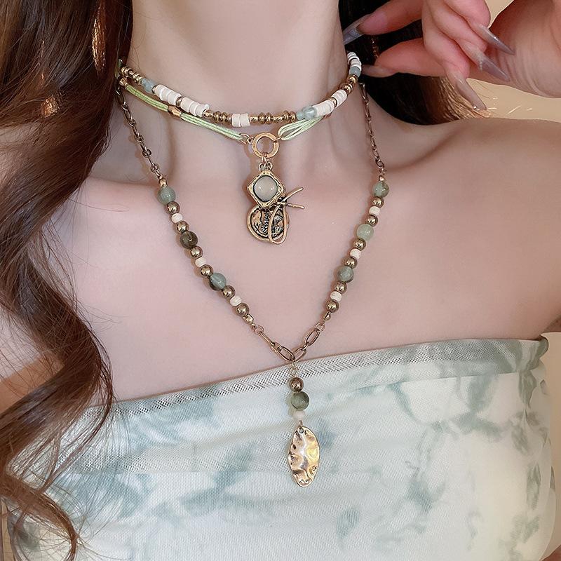 Bohemian vacation wind beaded necklace light luxury personality collarbone chain necklace