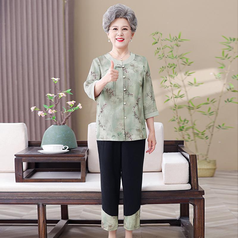 

Women s Summer Mid-Sleeve Cardigan - Chinese Style for Elderly: Thin and Stylish Top for Grandma or Mom XL 90-105 lbs зелёный
