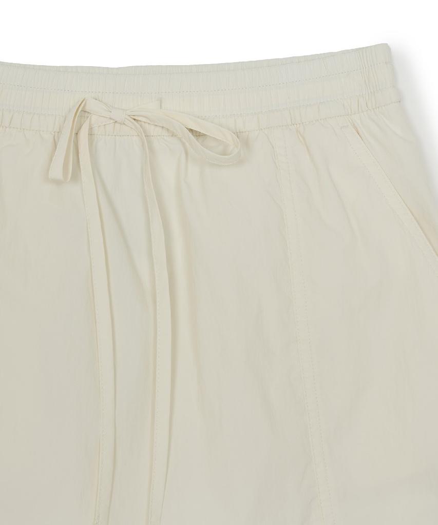 Emelbi Women'S Gorpcore Glossy Shirred Mini Skirt Bos (Cream)