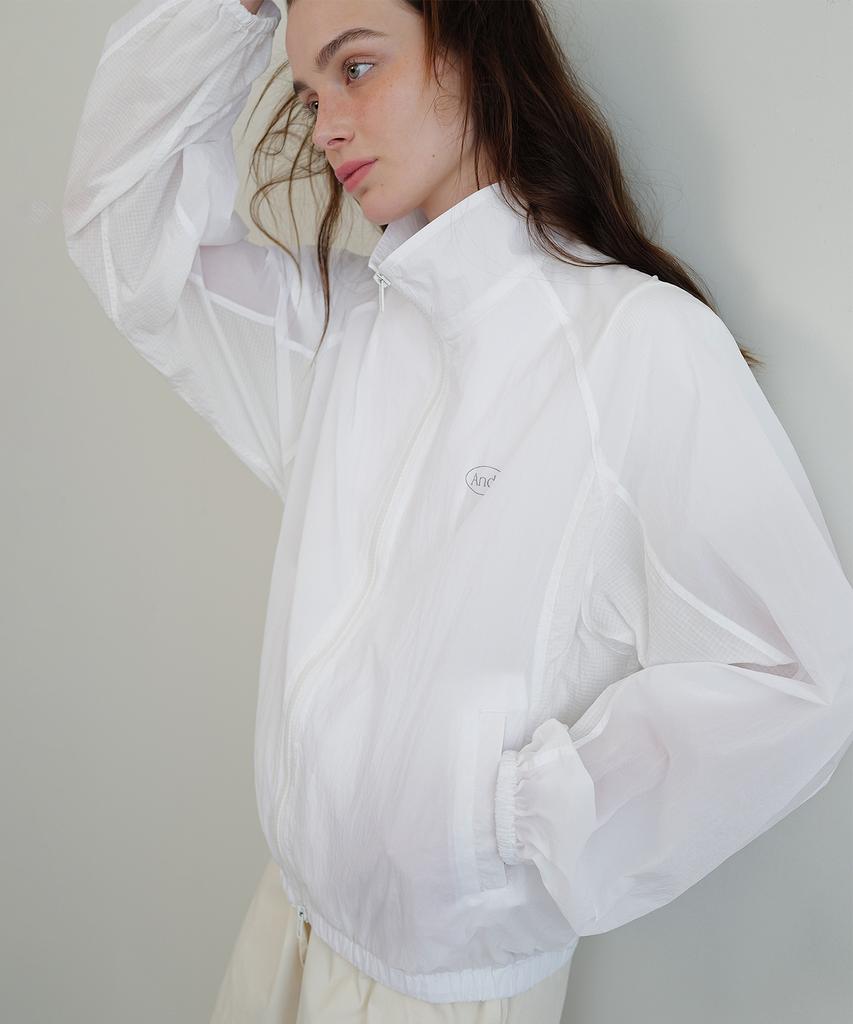 Andneeds Light Wind Breaker (White)