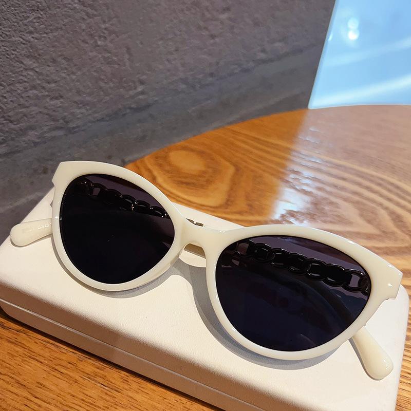Vintage Cat Eye Sunglasses Women For Men  Sun Glasses Luxury Brand Designer Popular Punk Flower Chain Leather Eyewear Uv