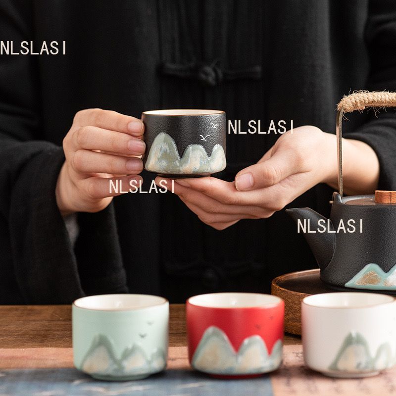 4pcs Gift Tea Cup Set Household Tea Cup Chinese Landscape Tea Cup Ceramic Underglaze Colored Drinking Utensils with Gift Box