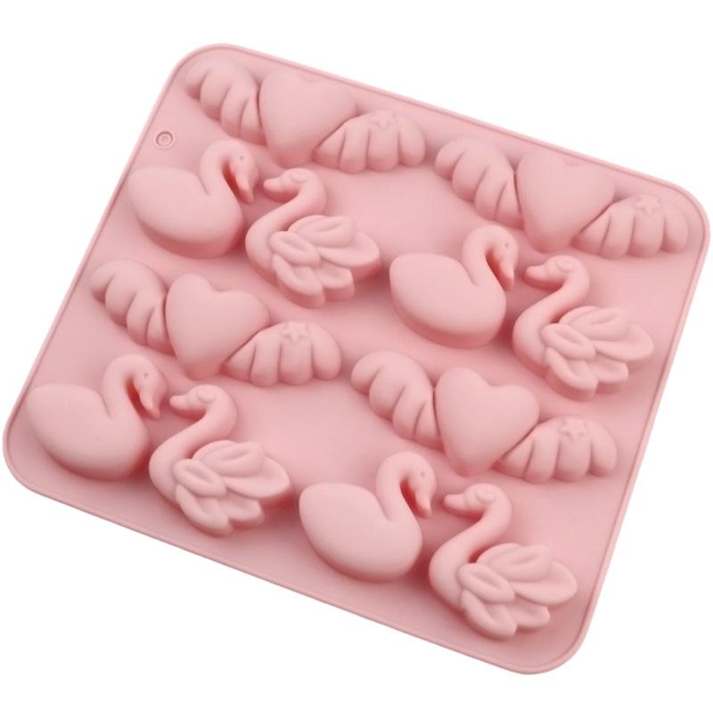 1Pcs Cartoon Animal Swan Love Soap Candy Cookies Ice Cube Tray Mold Bulldog Chocolate Silicone Mold Kitchen Baking Tools!