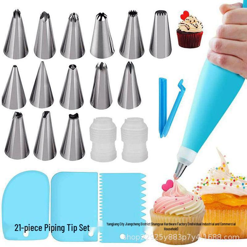 15-Piece Cake Decorating Set: Piping Tips, Piping Bag, Scraper, DIY Baking Tools.