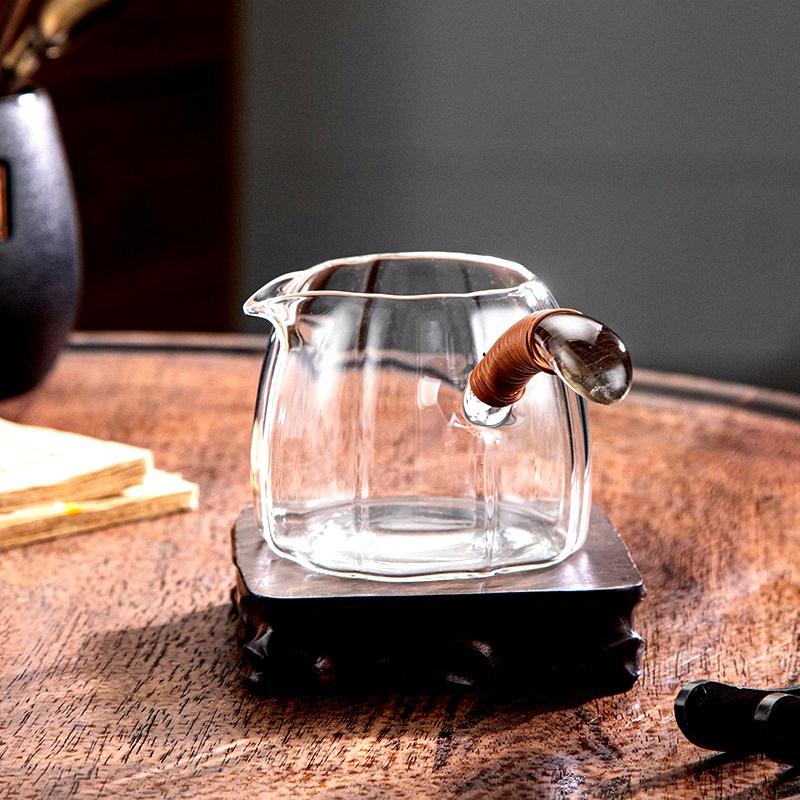 Tea Ceremony Leisure 300ml Heat resistant Side Handle Glass Tea Dispenser Fair Cup Chahai Brewing Green Tea Pot Kungfu Tea Maker чистый