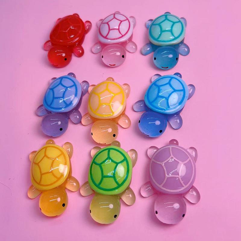 

Светящаяся фигурка мультяшной черепашки из смолы, DIY распаковка, игра вслепую