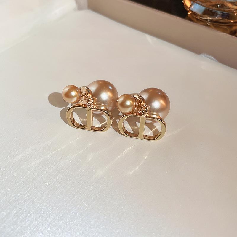 Elegant Zircon Pearl French Retro Luxury Earrings 2025