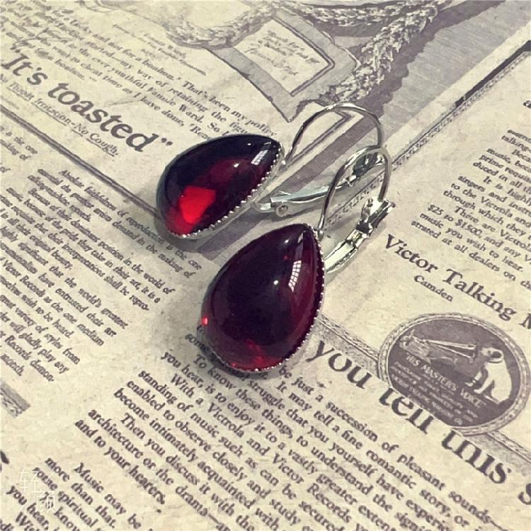 Simple Vintage Gothic Red Drop Hanging Earrings Ear Drop Jewelry for Women