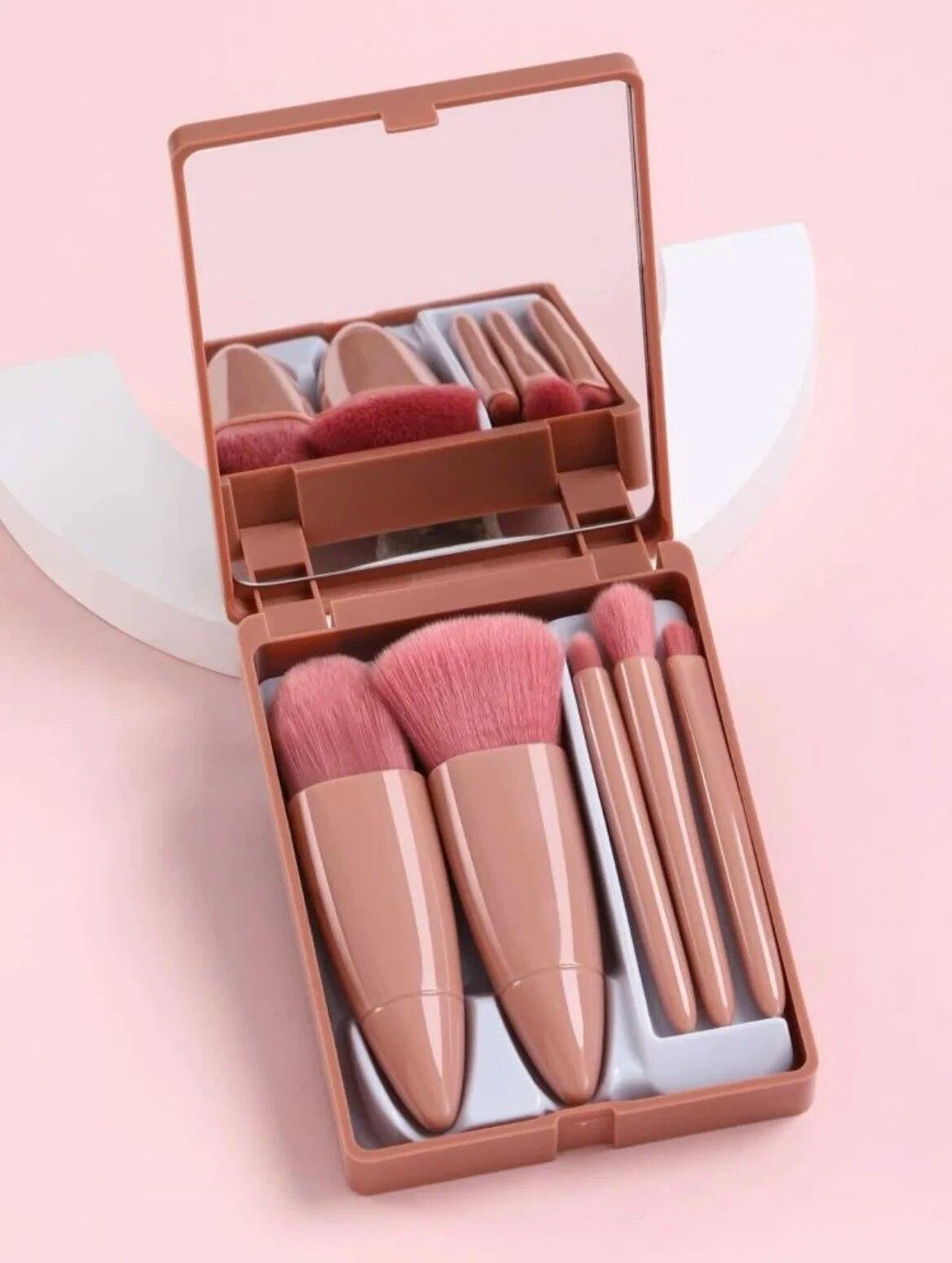 

Портативный мини-набор кистей для макияжа Кисть для тональной основы Кисть для теней с зеркальной коробкой Мягкие пушистые волокна Кисти для макияжа для женщин Кисть для макияжа Свободная кисть для румян коричневый