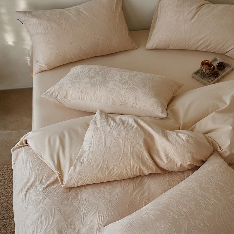 Sleep Grid Comfortable Three-Dimensional Cotton Jacquard Four Piece Set