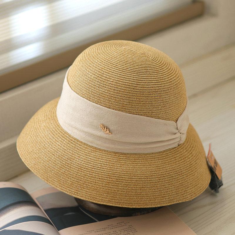 Simple and elegant temperament pleated ribbon lampshade hat women's summer big brim straw hat foldable seaside sunscreen beach hat