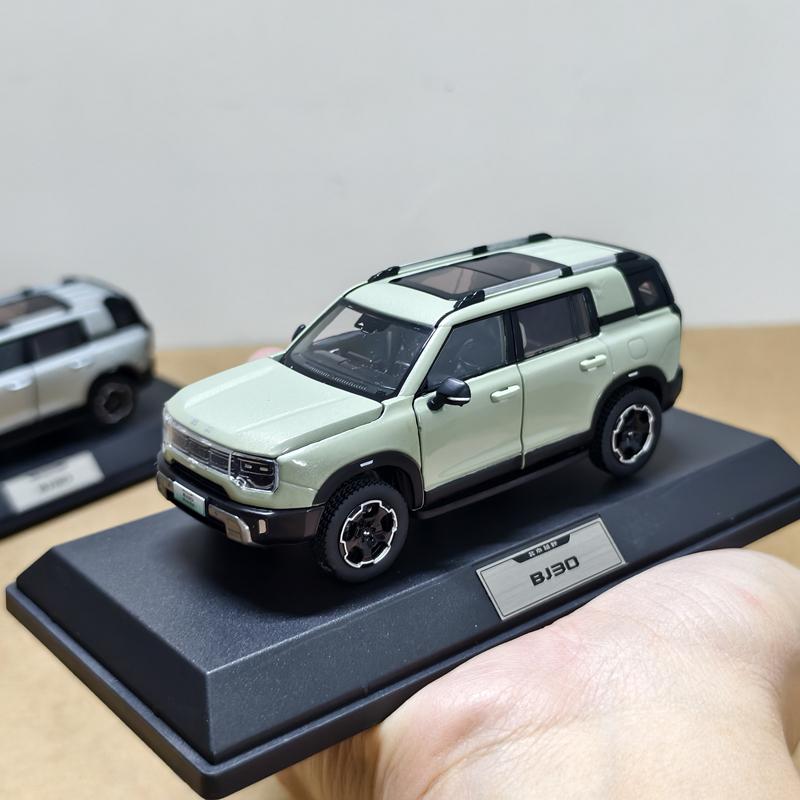 1: 43 Original Beijing BJ30 BJ40 BJ60 Car Model New SUV Simulation Alloy Car Model Collection Gift Toy
