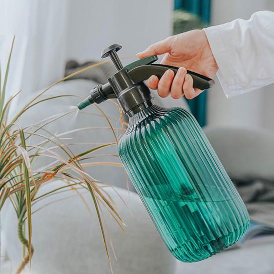 2L Watering Can with Scales Multipurpose PP Pressure Type Mister Spray Bottle Garden Supplies