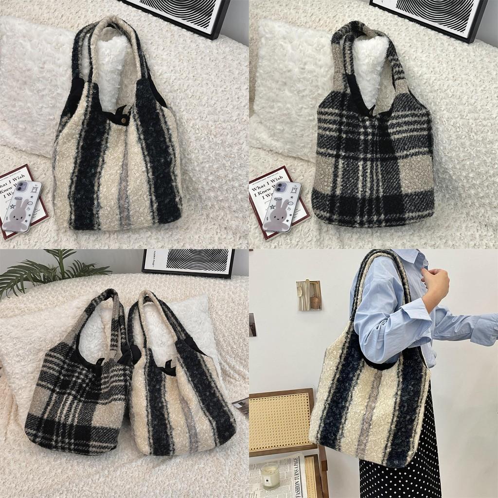 Cozy And Versatile Large Capacity Fluffy Checkered Handbag Perfect For Street Style