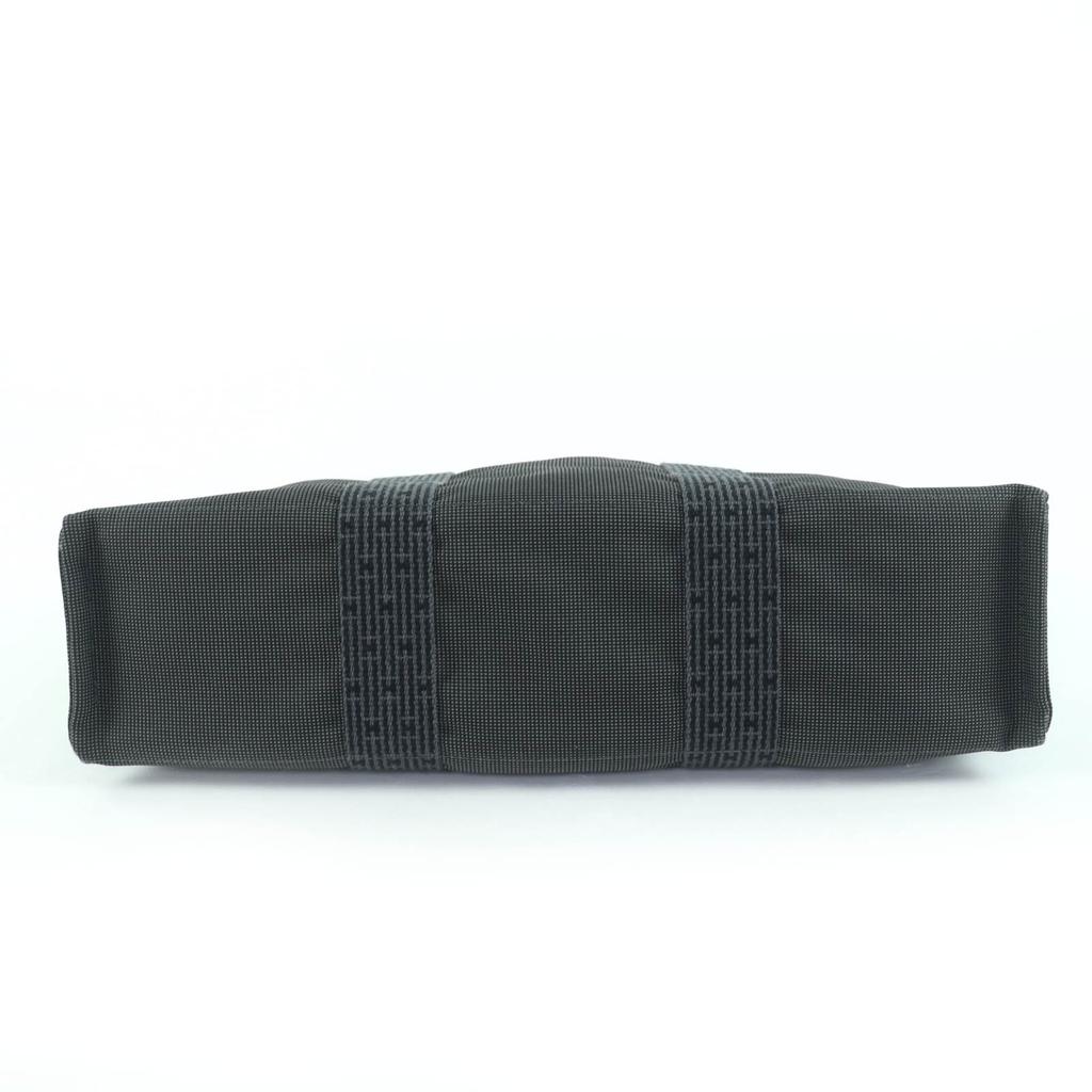 Ausgezeichnete HERMES Handtasche Her Line MM Serie Metall Canvas Tragetasche grau Damen Gebraucht