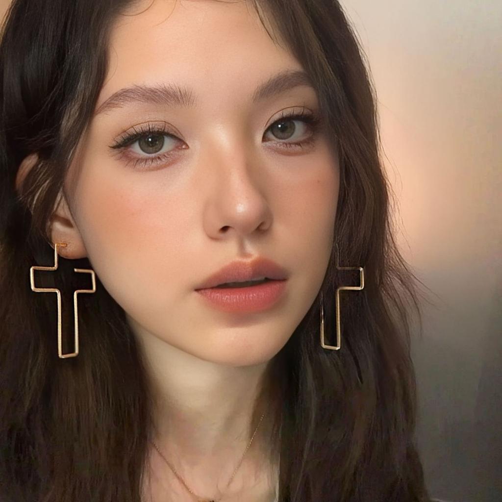 European and American Personalized Metal Line Cross Earrings Women's Niche High-end Sense Versatile Temperament Show Face Small Earrings