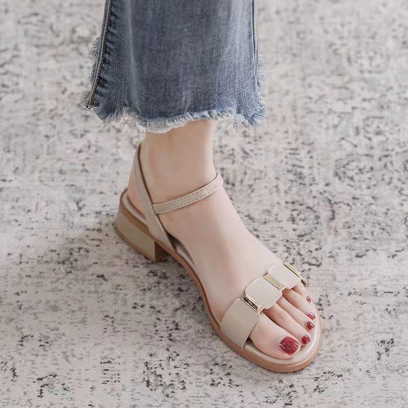 

Женские летние сандалии, роскошные босоножки из искусственной кожи для женщин, тенденции 2024 года, модные босоножки на каблуке 37