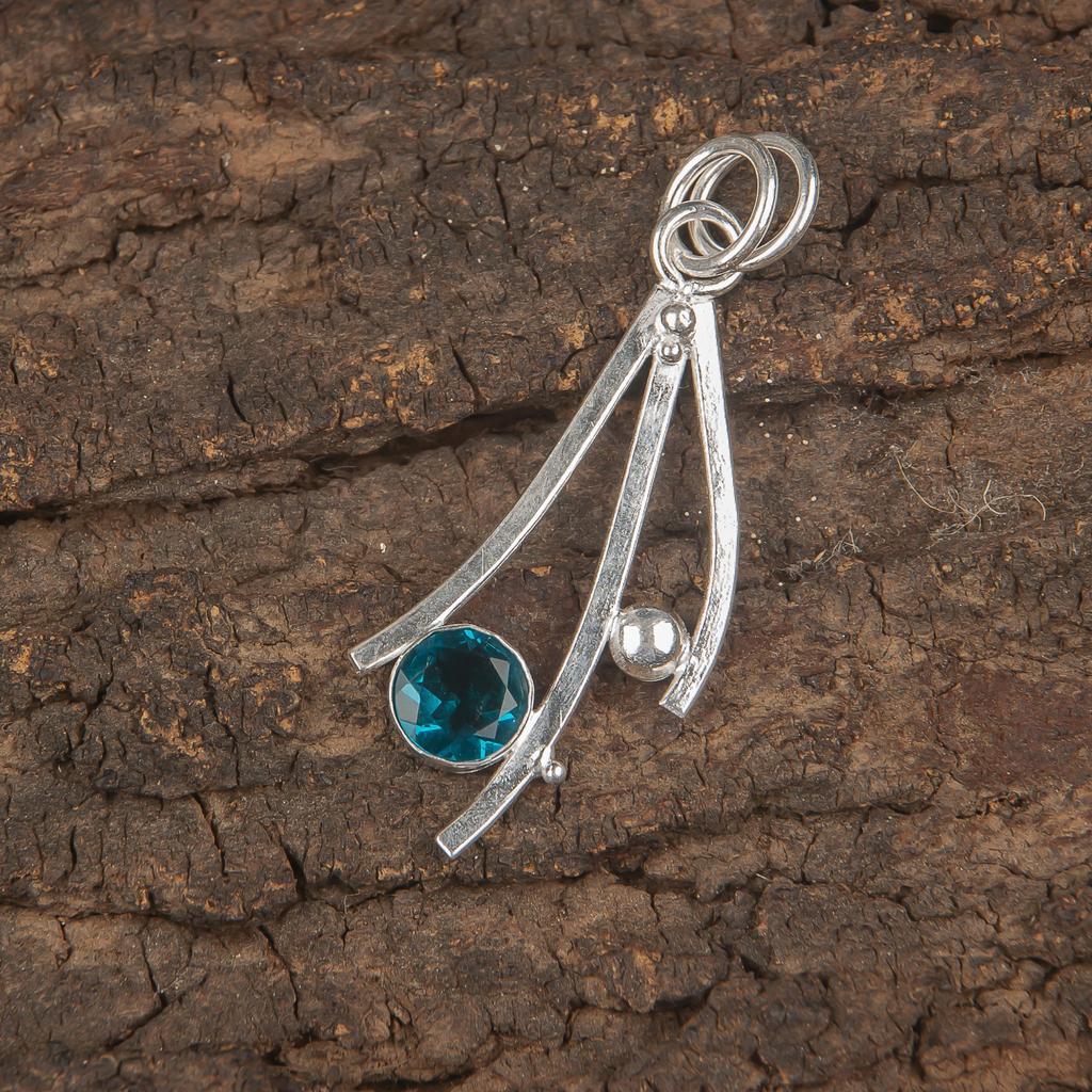 Apatite Gemstone Jewelry Pendant, 925 Sterling Silver Jewelry, Beautiful Meditation Pendant For Wedding Gift