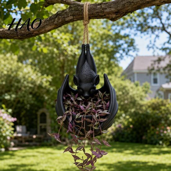 Outdoor Hanging Succulents Container Bat Plant Pot, Gothic Planter for Flowers & Vines, Unique Black Retro Style Statue Decor, Garden Balcony